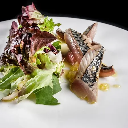 מלון Del Mare 4*