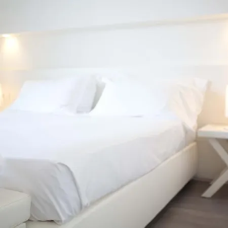 Del Mare فندق 4*