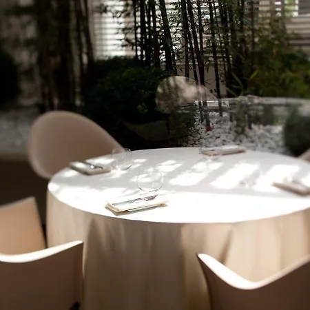 Del Mare מלון קרביה