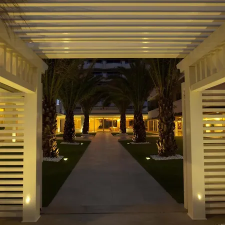 Del Mare فندق 4*