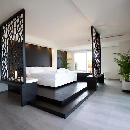 Del Mare 4*