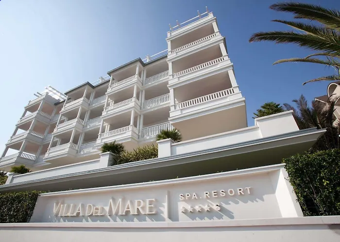 Del Mare Hotel 4*